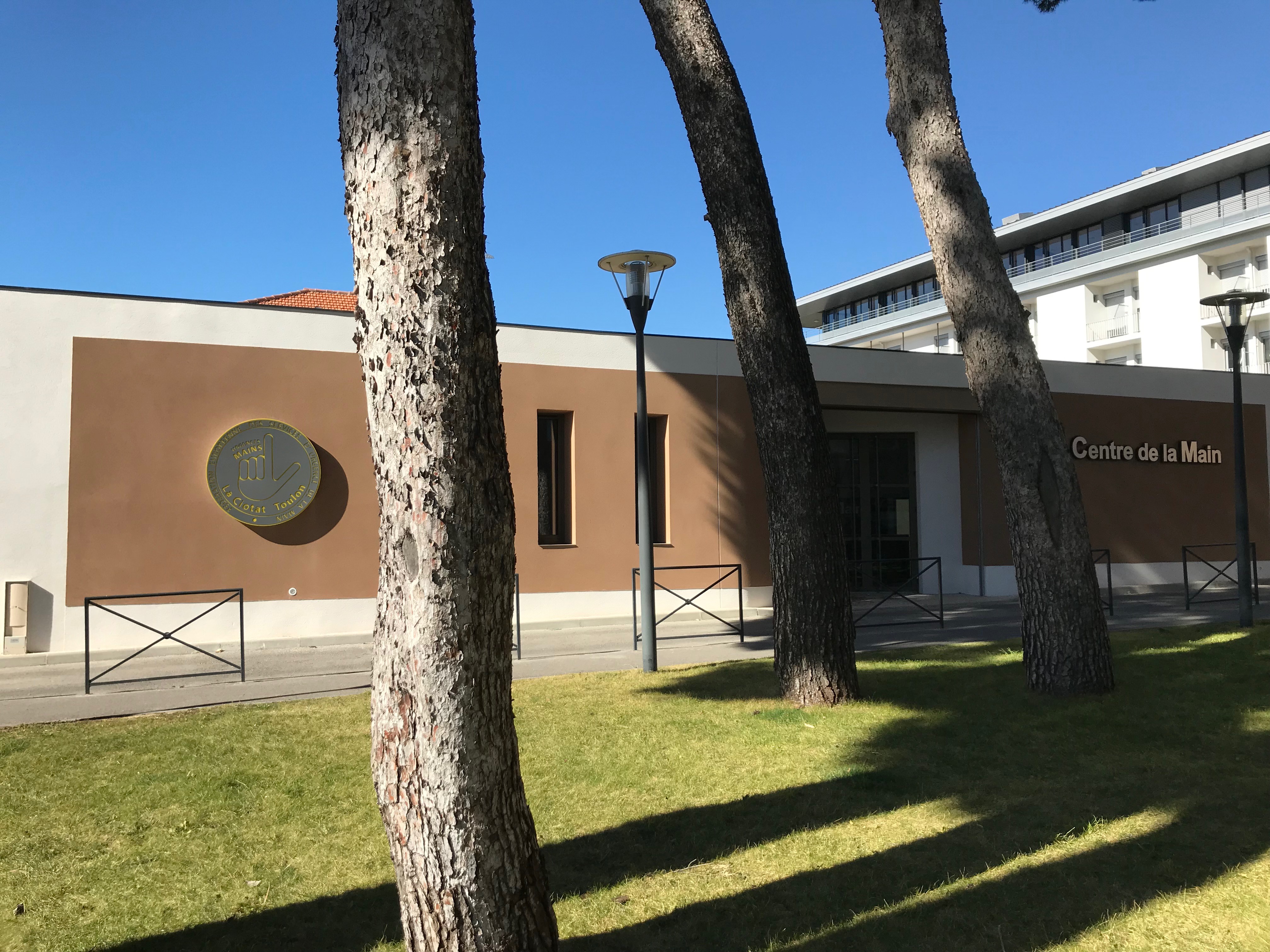L'équipe du centre de la main de Toulon La Ciotat s’agrandit Centre