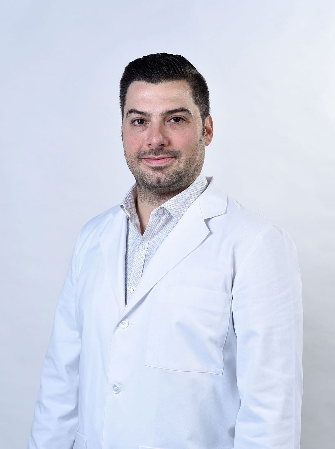 Dr. Rodrigo Lozano Lozano Centro Medico Ave