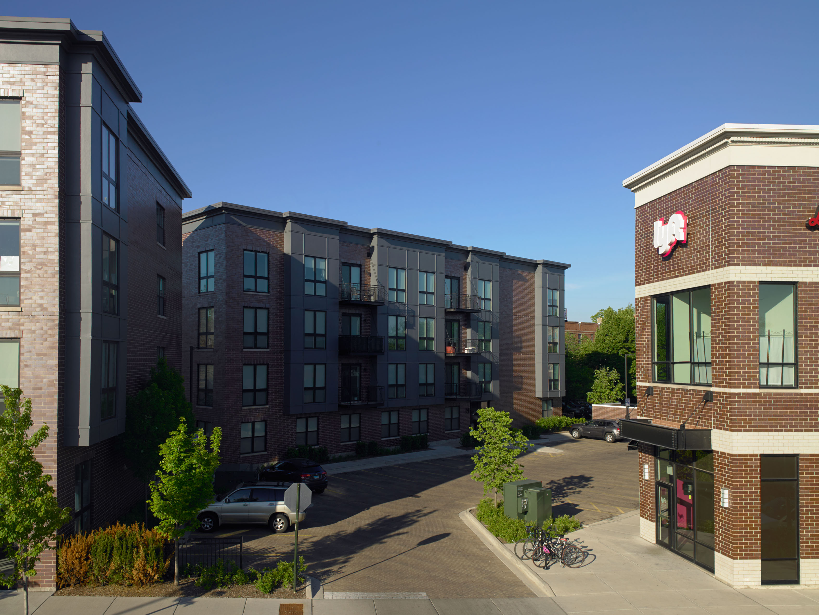 Centrum Realty & Development Centrum Old Irving