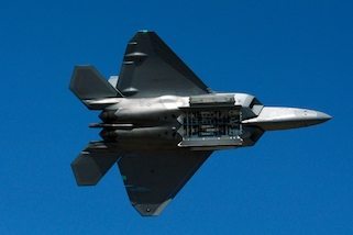 fighter jet f-22