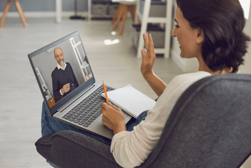 Top 10 khoá học tiếng Anh thương mại online hot nhất