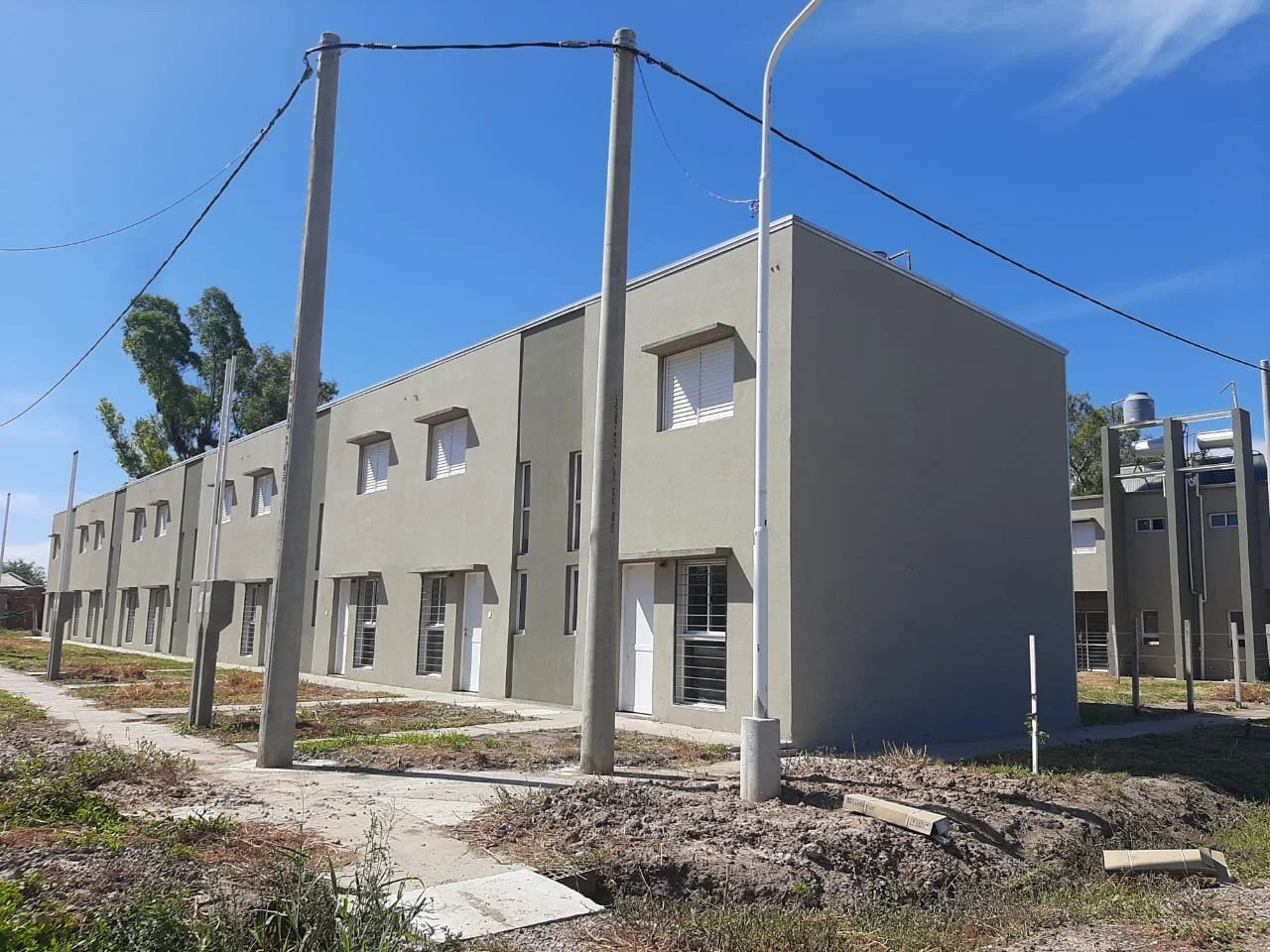 Perotti entregará este martes las 20 viviendas duplex Ceres Ciudad