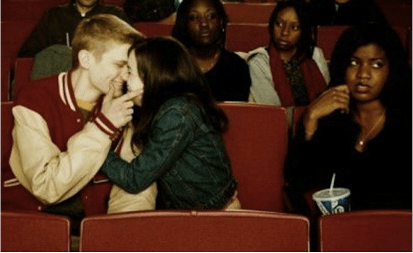 Kompilasi Foto Jomblo Ngenes Ini Kocak Banget! Ada yang Pernah Ngalamin?