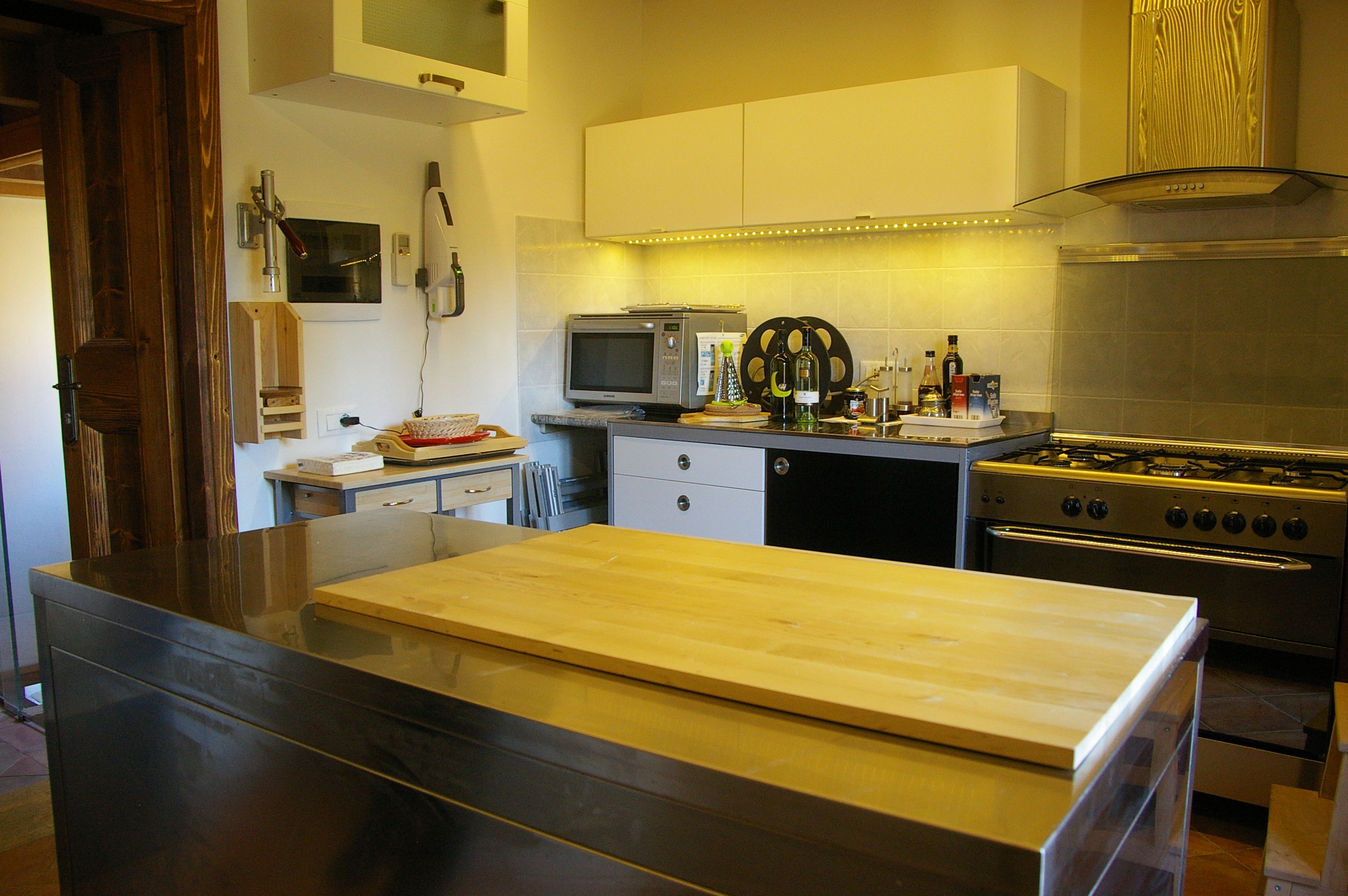 Hall kitchen gas Agriturismo Cervano