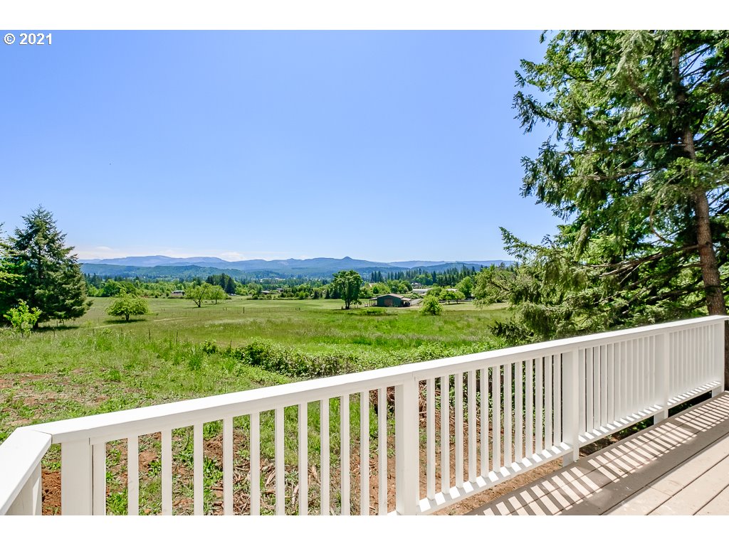 Spec Home Construction in Sweet Home, Oregon