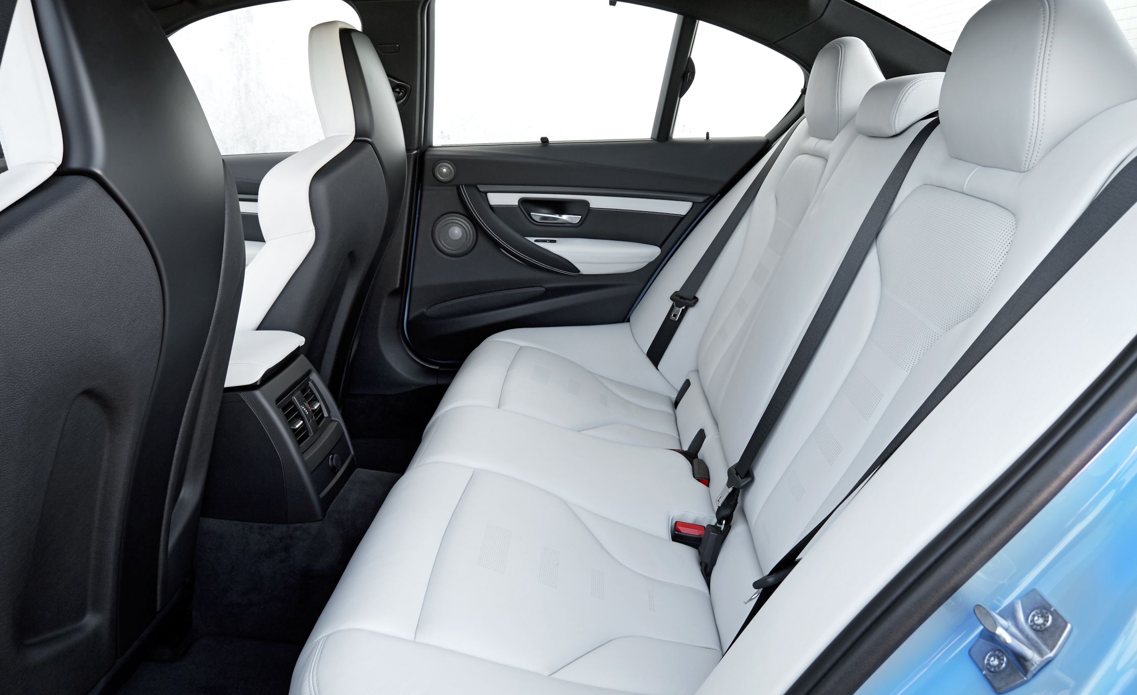 2015 BMW M3 Sedan Interior Gallery (Photo 40 of 55)