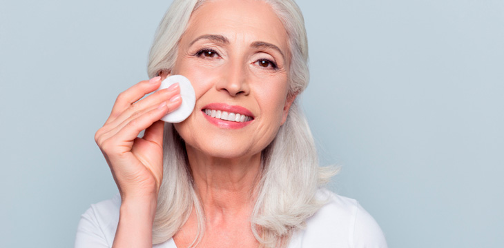 TALLER Recuperación facial en pieles menopausicas CEYC