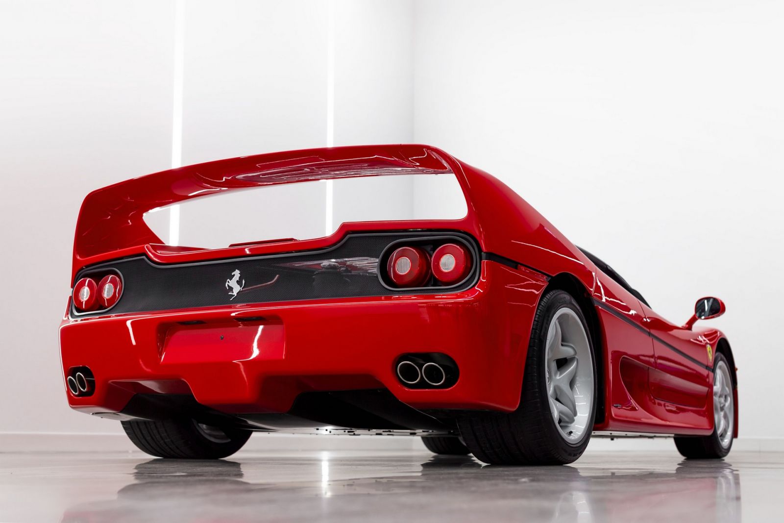 Ferrari F50 Price, Production, Specs F50 GT Ferrari Lake