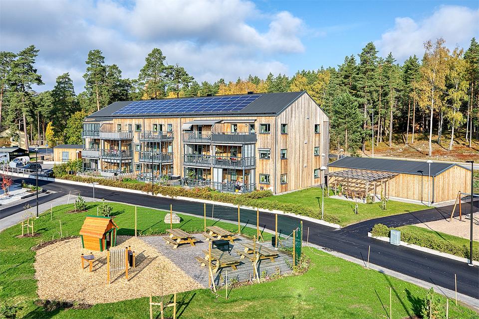 Lägenhet till salu på Enbärsbacken 20, Djulö Backar, Katrineholm Booli.se