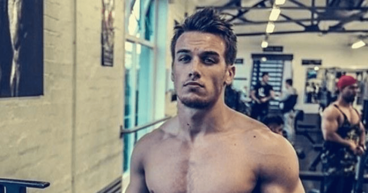 Why hot guys don’t ask me out? GirlsAskGuys