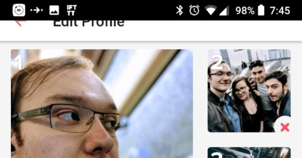 I think im pretty good looking, but I get no likes on tinder! Why