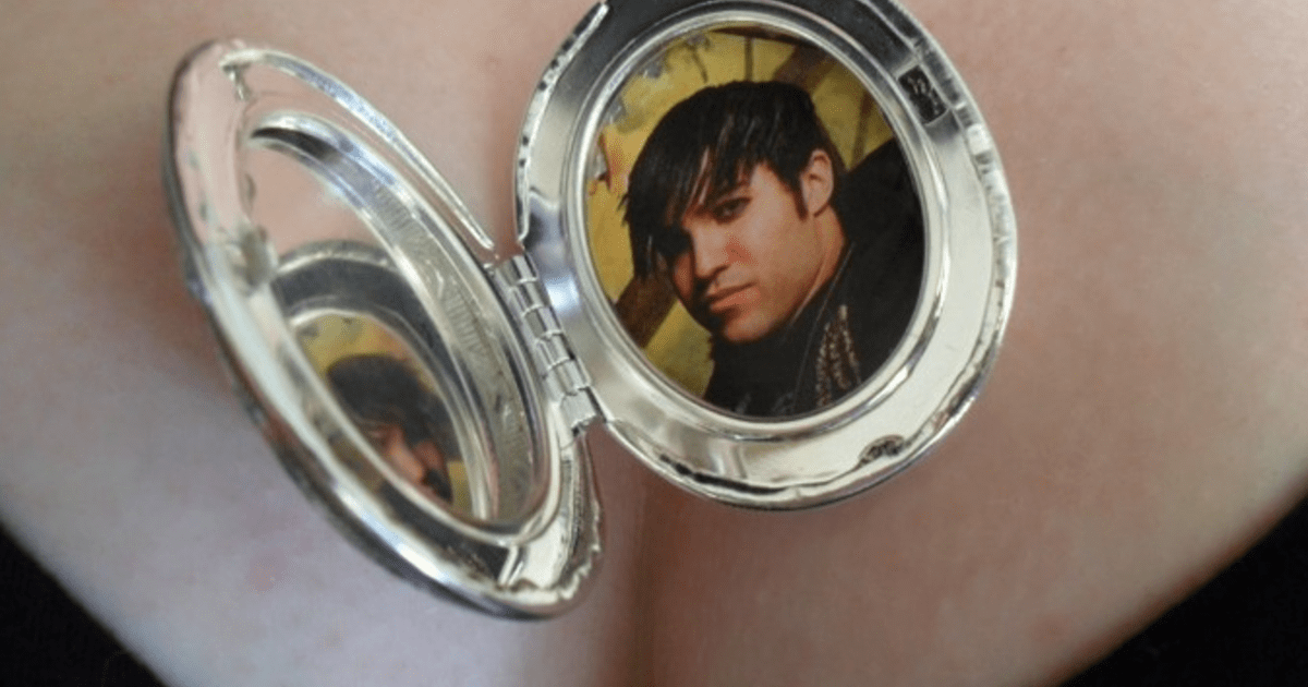 Do you own any lockets with pictures in them? Who’s in your locket