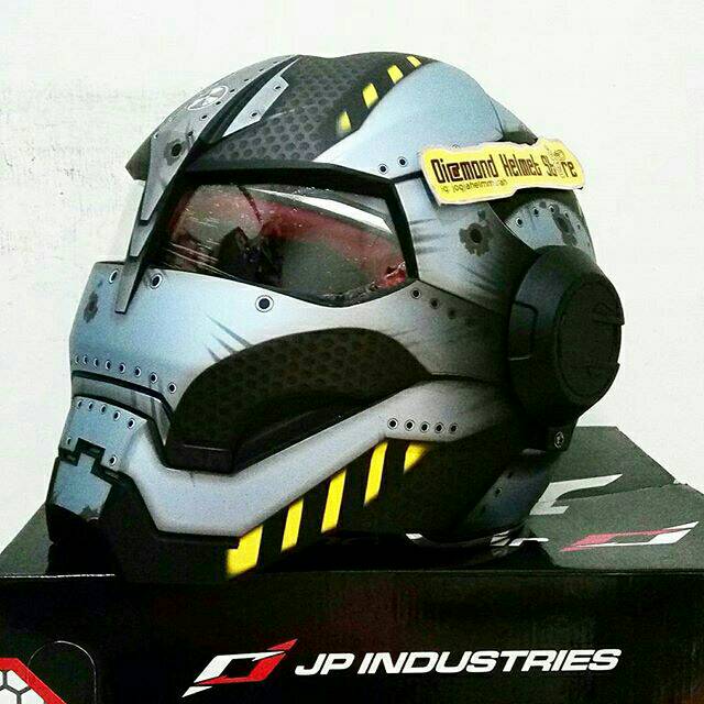 Helm JPX Bot X 730 Iron Man Black Steel untuk yang ingin tampil beda