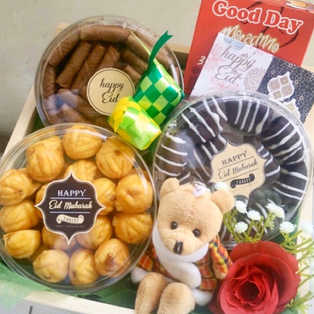 Parcel Lebaran Paket D Kue Kering Nastar Kurma Coklat Unik Cantik