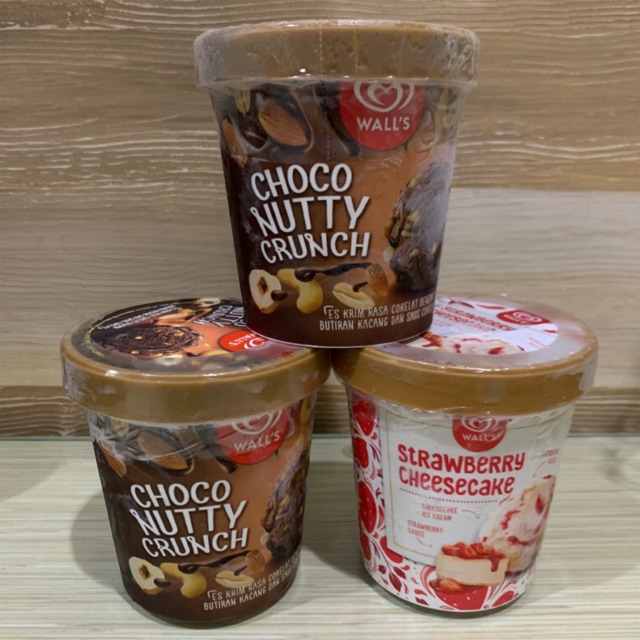 Jual Es Krim / Ice Cream WALLS STRAWBERRY CHEESECAKE + OREO / CHOCO NUT