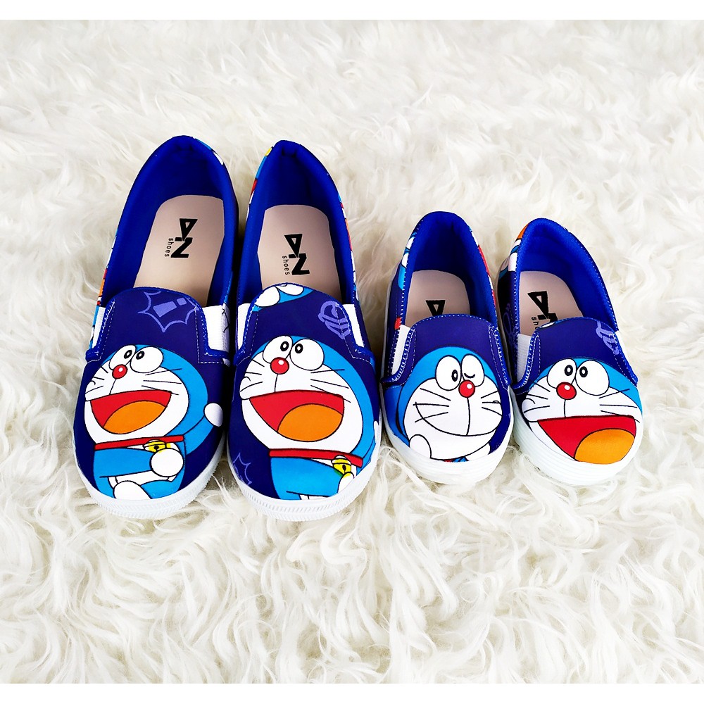 Sepatu COUPLE ibu & anak umur 1 2 3 4 5 6 7 8 9 Tahun Motif DORAEMON