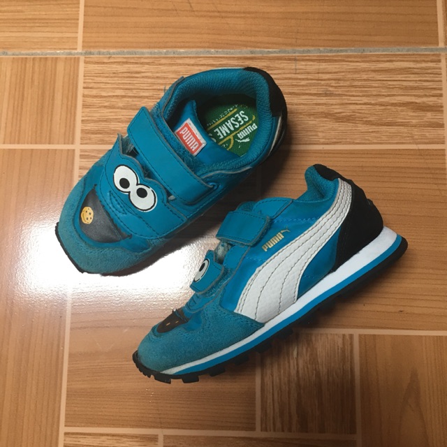 Sepatu anak preloved Shopee Indonesia