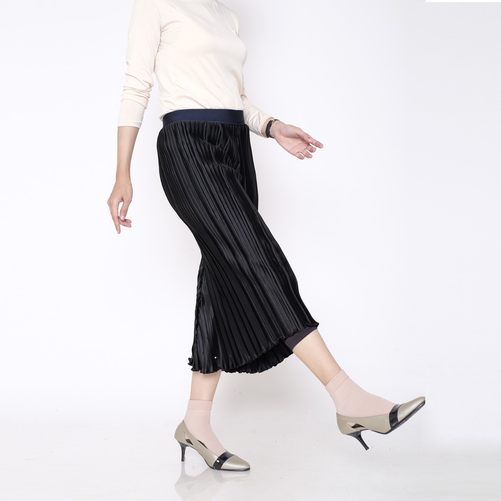 HaymeeStore Celana Plisket Kulot Wanita Celana Pleats Cullot 7/8 Casual Celana Pendek Premium