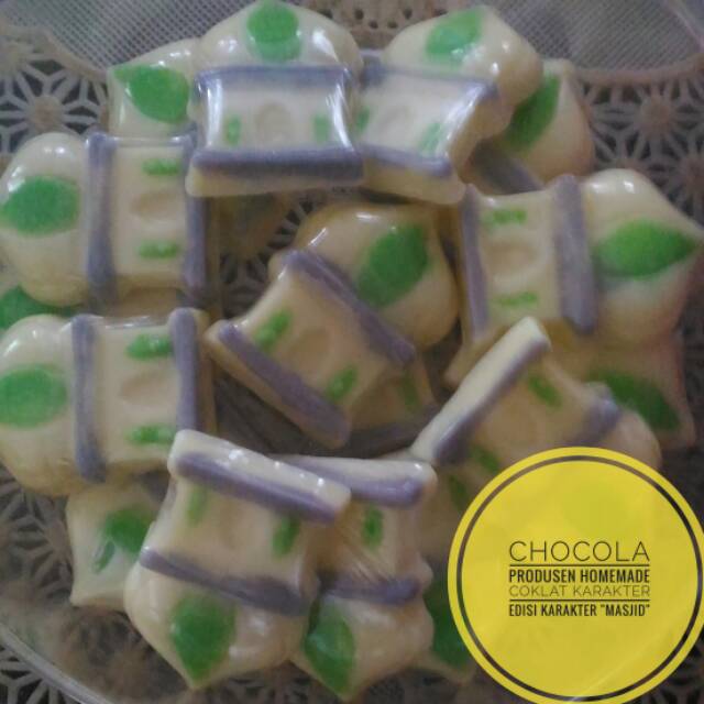 Gambar Coklat Karakter Nanas Gambar Putih