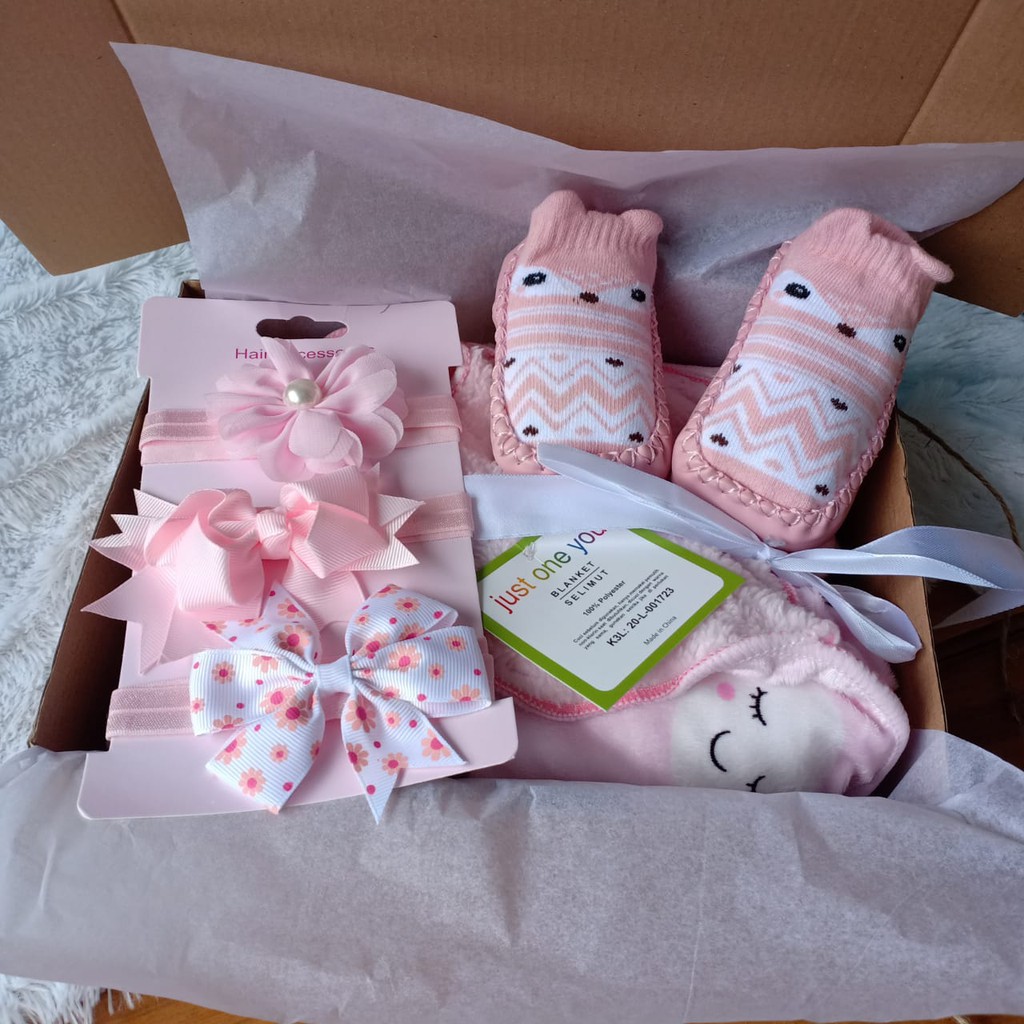 PAKET HAMPERS KADO BAYI set selimut baju bayi Shopee