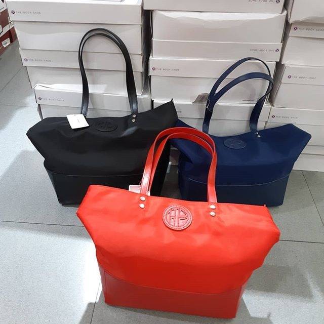 Promo hush puppies 399.000 Shopee Indonesia