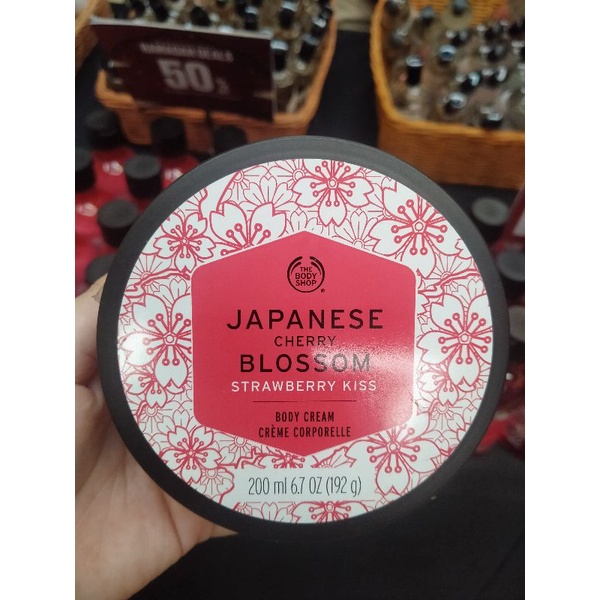 Jual The Body Shop Japanese Cherry Blossom Strawberry Kiss Body Cream