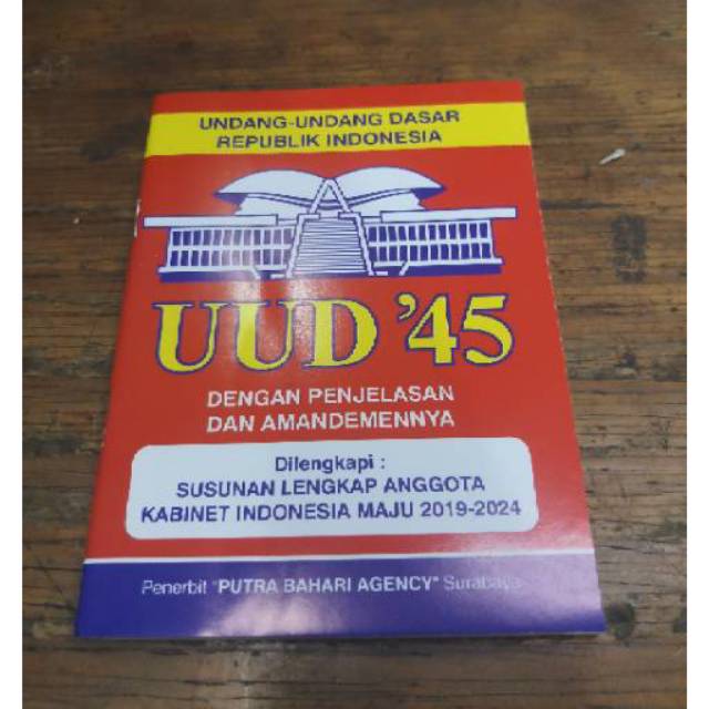 BUKU UUD 1945 Shopee Indonesia