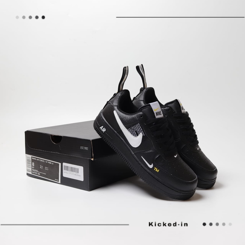 Jual Sepatu Nike Air Force 1 07 Lv8 Utility Black | Shopee Indonesia