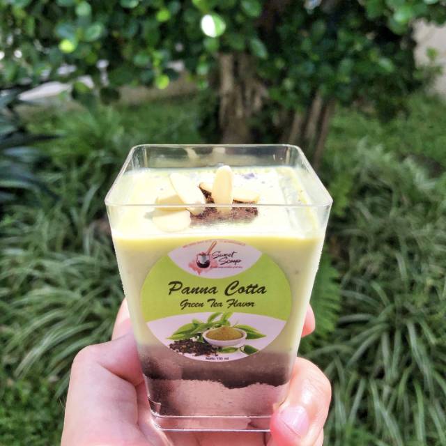 Layered Panna Cotta rasa green tea puding dessert makanan