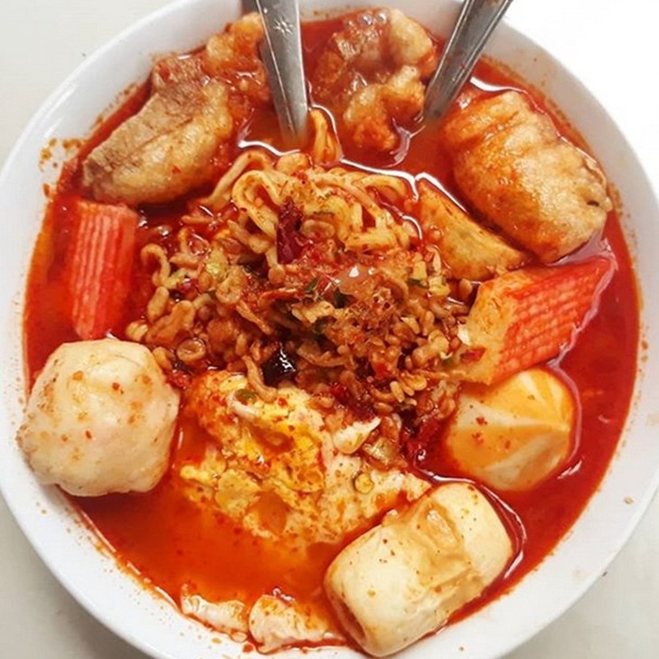 +19 Seblak Makanan Khas References