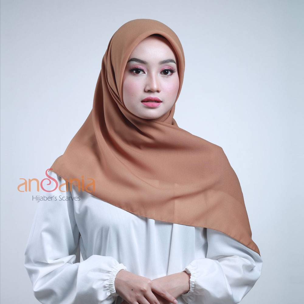 Harga Kerudung Bella Square Warna Coklat Muda Terbaru September 2022 |Biggo Indonesia