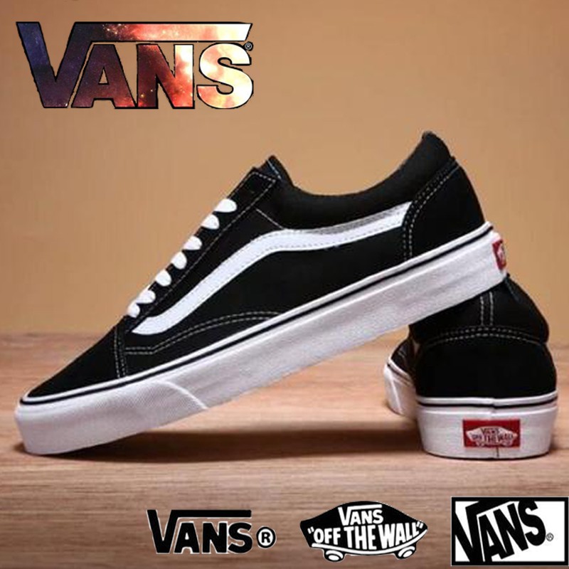 Sepatu Sneakers Desain Vans Old Skool Klasik Warna Hitam / Putih untuk