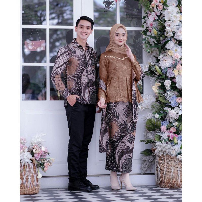 Jual Couple Kebaya Batik Sarimbit Brokat Tille Warna Coffe Coklat Tua Merah Marun Kondangan Wisuda Modis | Shopee Indonesia