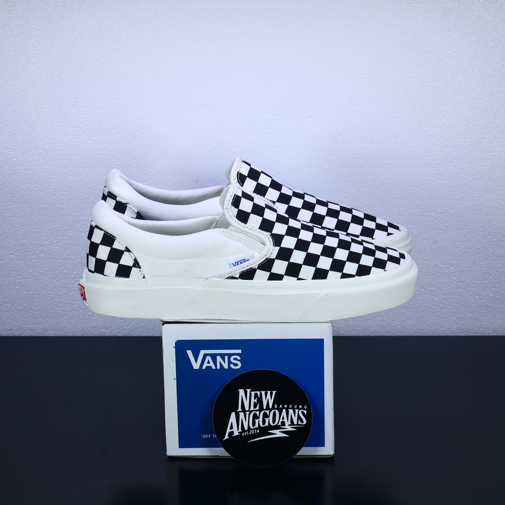 Sepatu Vans Slip On Motif OG LX Checkerboard Catur Black Off White