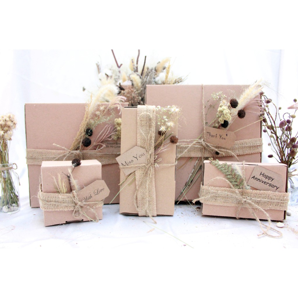 KOTAK KADO ESTETIK/ BOX KADO ESTETIK/ AESTHETIC GIFT BOX