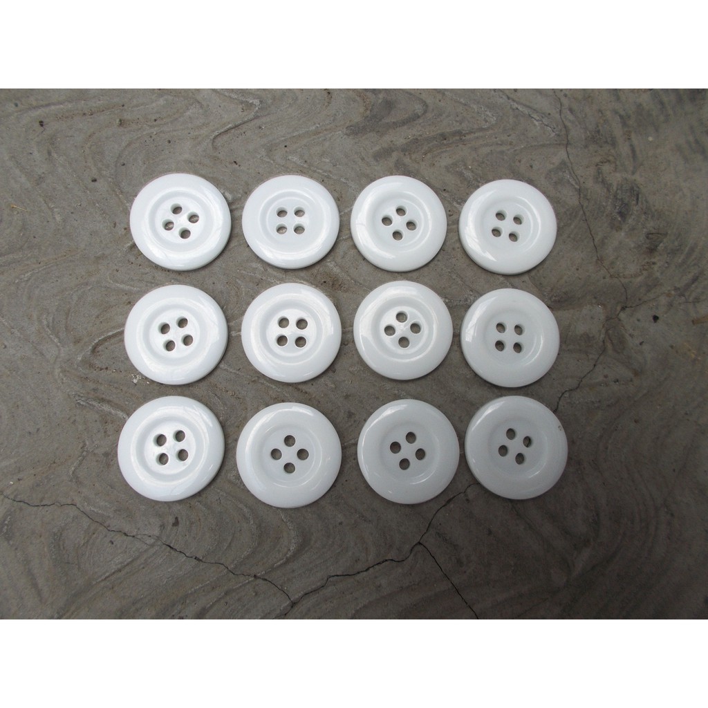 Baju Fila Warna Putih / Check spelling or type a new query.