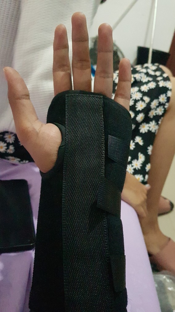 Wrist Brace Support Splint For Carpal Tunnel Arthritis gips tangan | Shopee  Indonesia