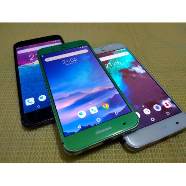 SHARP AQUOS SH04H Shopee Indonesia