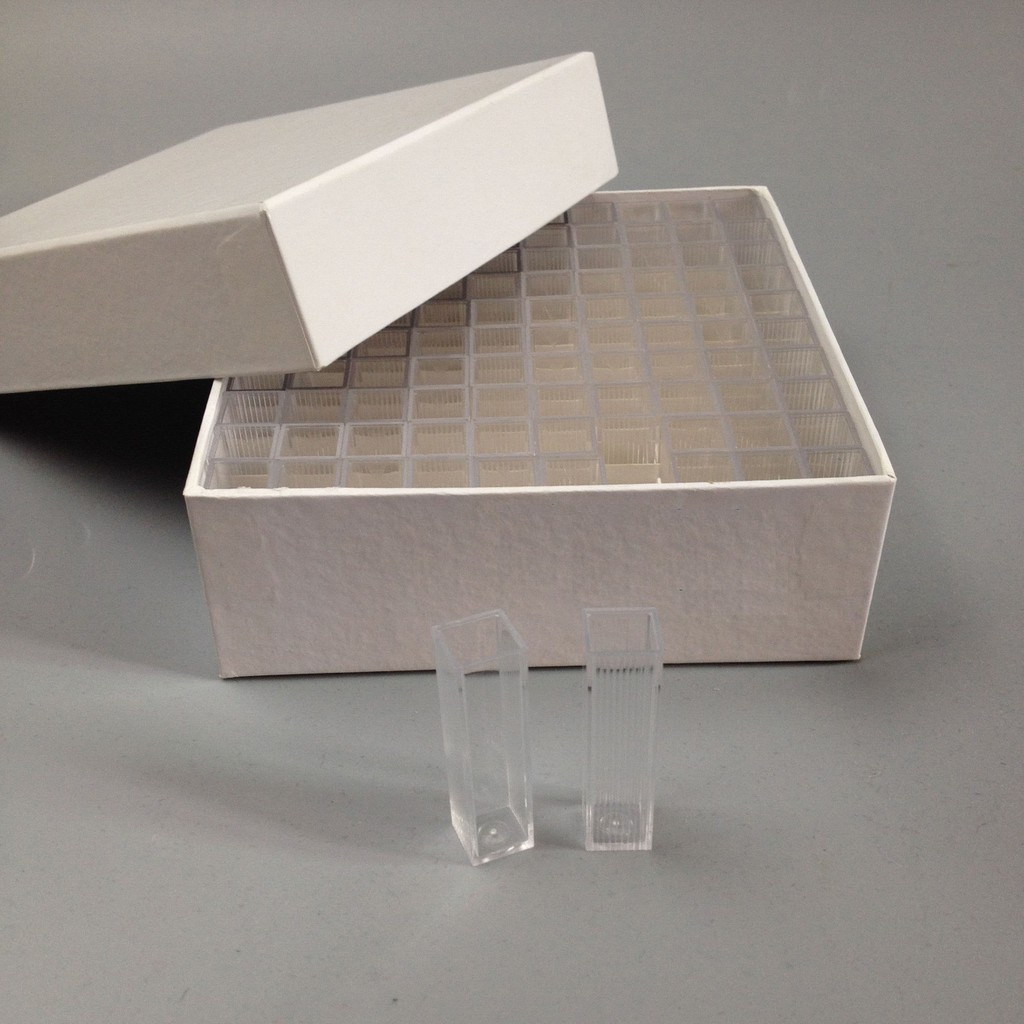 Macro Cuvette 4.5 ml VIS Cuvette 100 pcs / Makro Cuvet