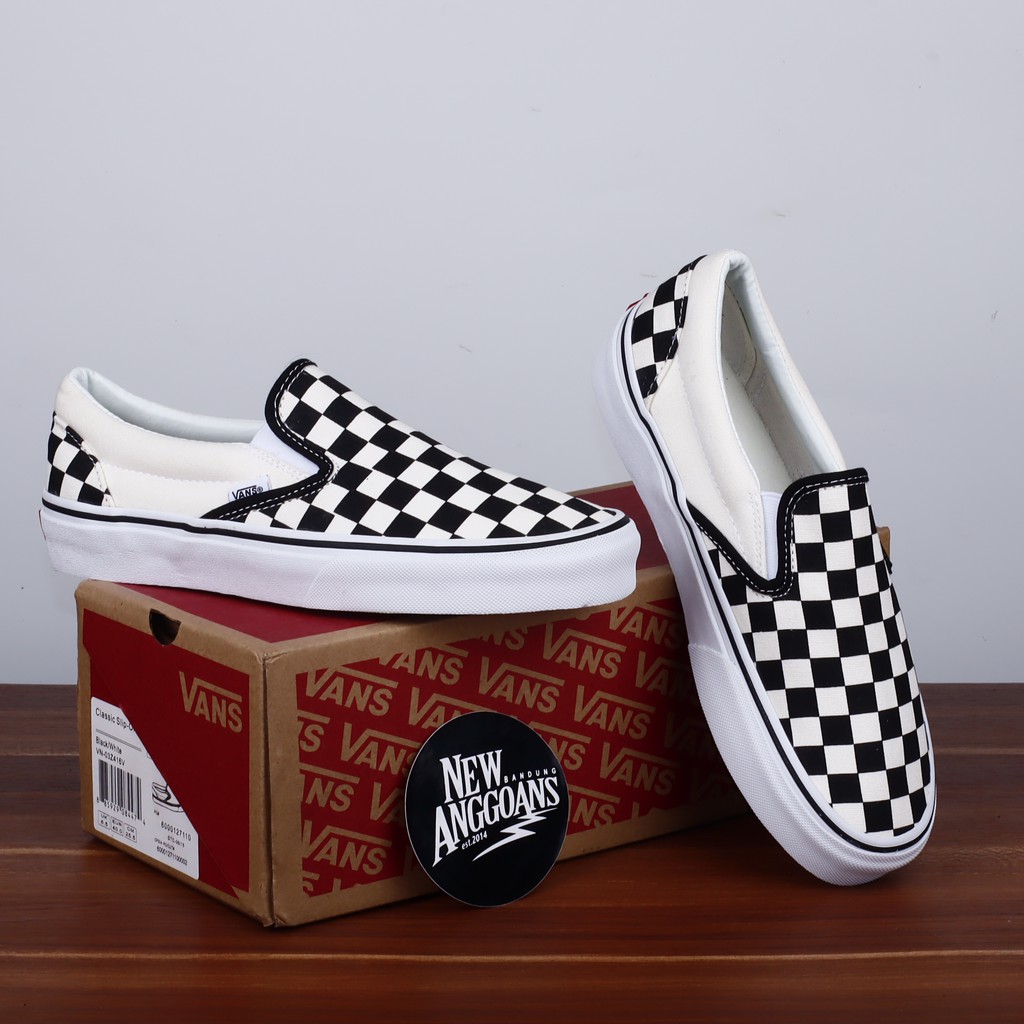 Sepatu Vans Slip On Motif Checkerboard Catur Classic Black White Hitam