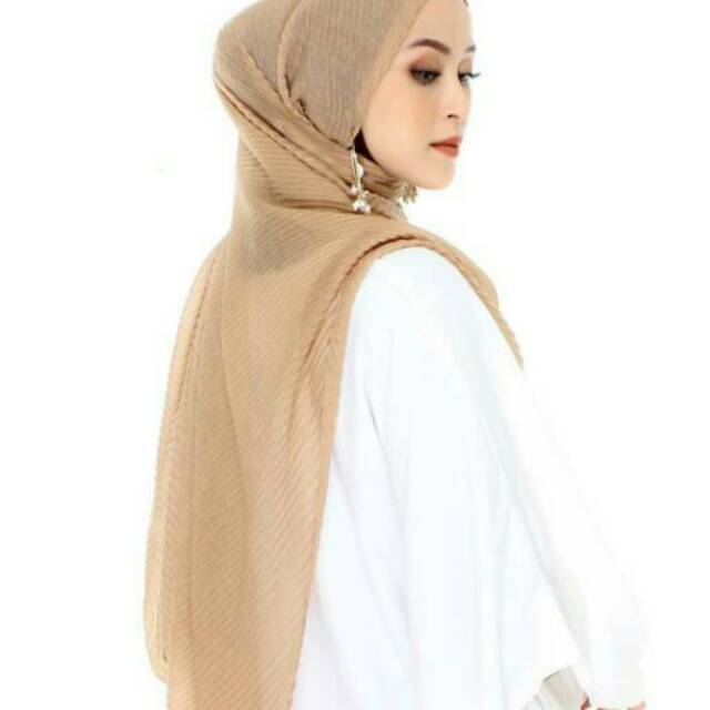 Jual Hijab Pashmina Plisket Plain Coklat Muda | Shopee Indonesia