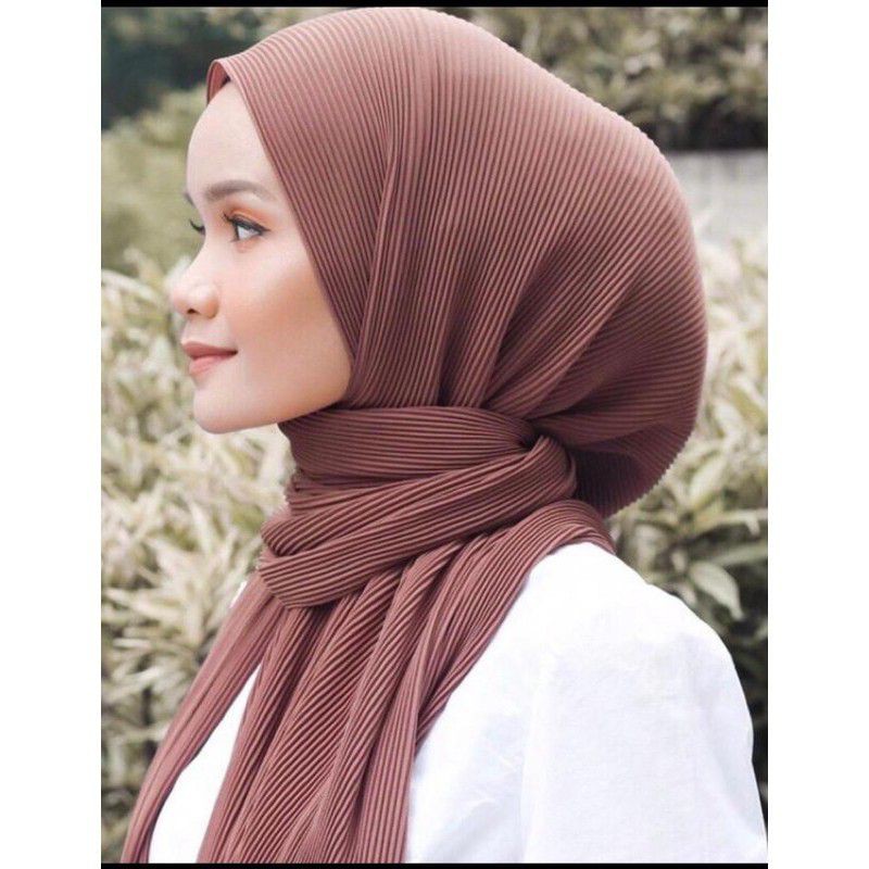 Jual Hijab Plisket Warna Coklat Moka | Shopee Indonesia