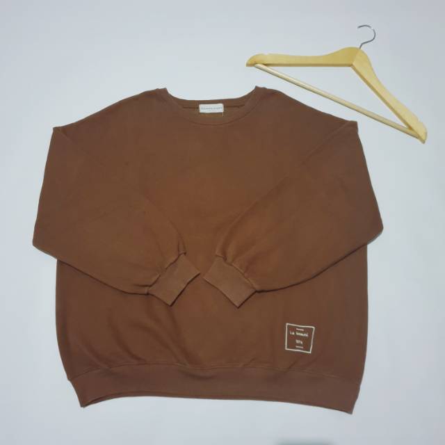 Jual Crewneck Polos Coklat By Pikuthrift | Shopee Indonesia