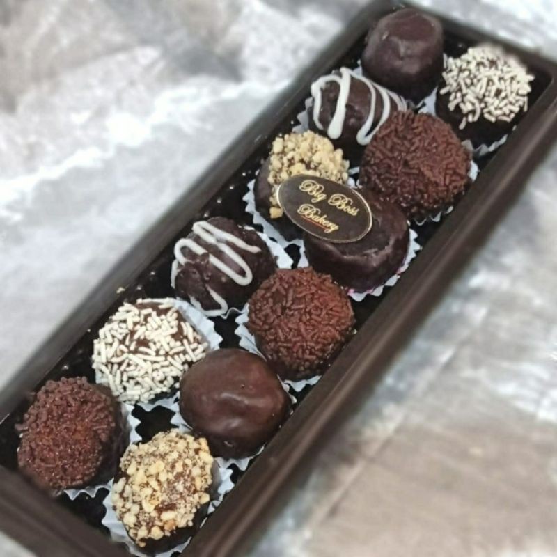 Big Boss Cakery NEW CHOCOLATE CAKE TRUFFLE KUE COKLAT BOLA