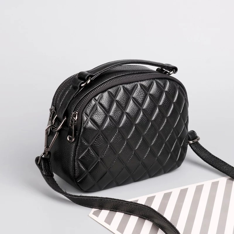 Tas selempang wanita terbaru, Sila Bags, dimensi 25 cm x 12 cm x 15 cm.