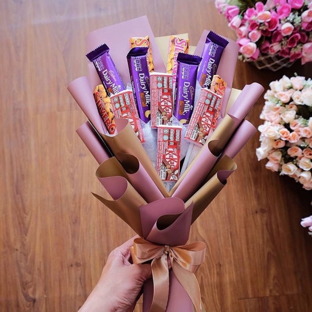 Jual Hadiah Ulang Tahun Buket Chocolate Silverqueen Dairy Milk | Shopee Indonesia