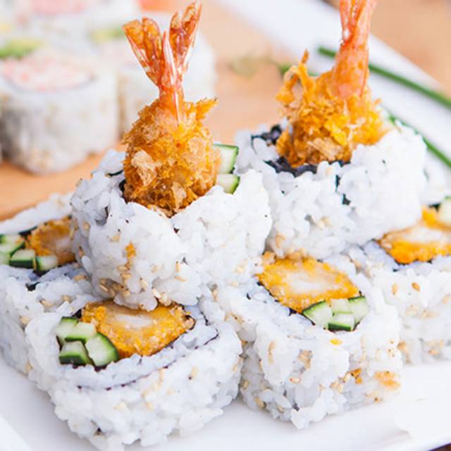 Jual Uramaki Tempura Roll (8pcs) Shopee Indonesia