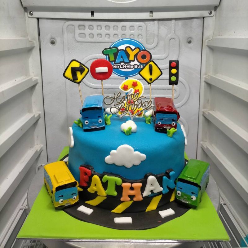 Kue ulang tahun tayo full fondant Shopee Indonesia