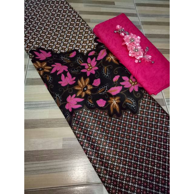 Jual Kain Batik dan Embos Pekalongan Raja Kain Batik Indonesia