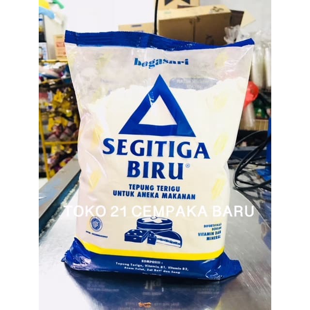 Tepung Terigu Segitiga Biru Kemasan Bening 1 KG Terigu Kiloan 1KG
